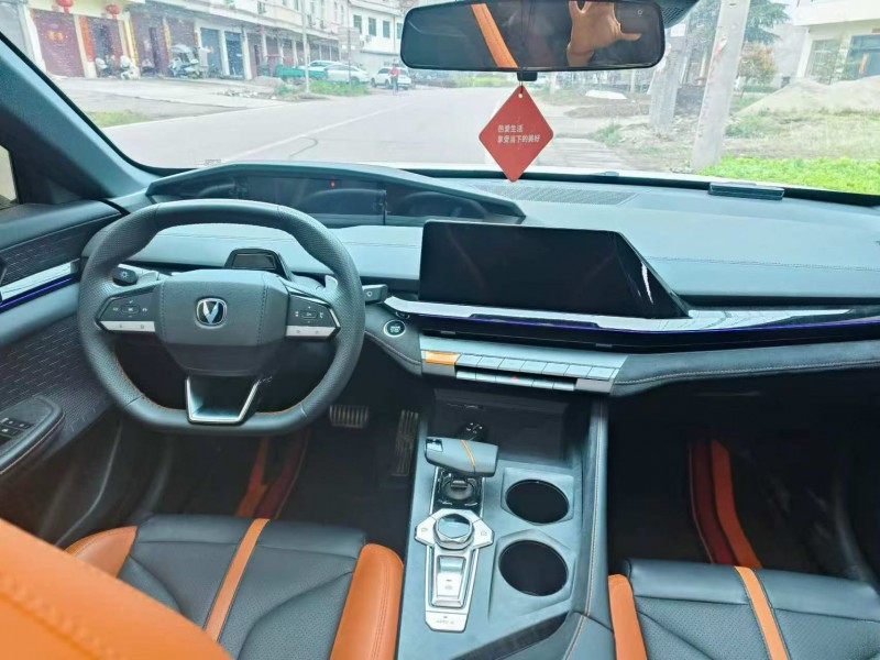 西安24年长安汽车UNI5