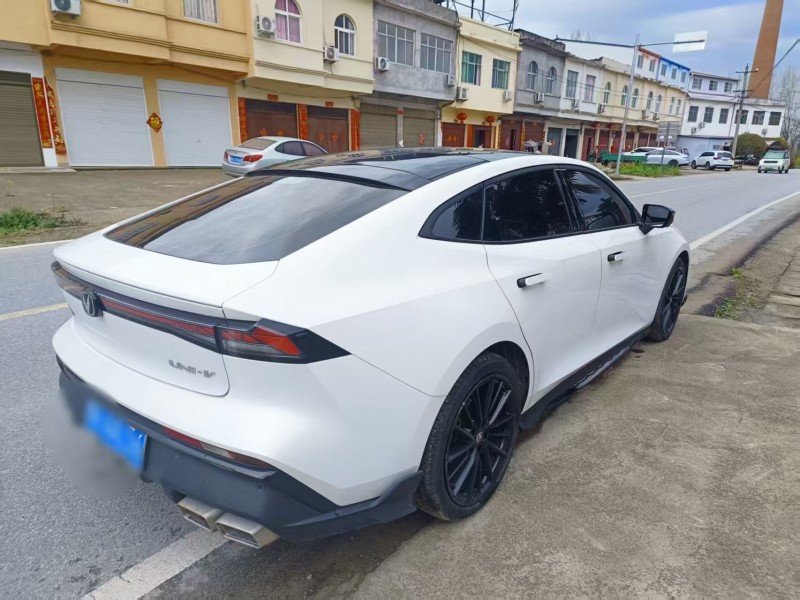 西安24年长安汽车UNI9