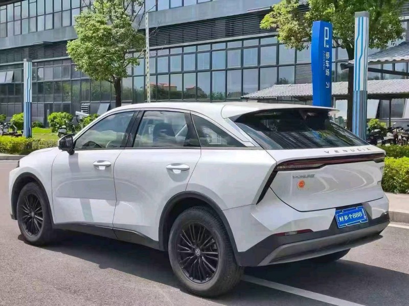 东莞25年启辰大V5