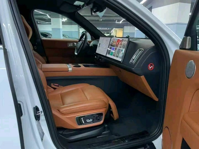 广州23年理想L73