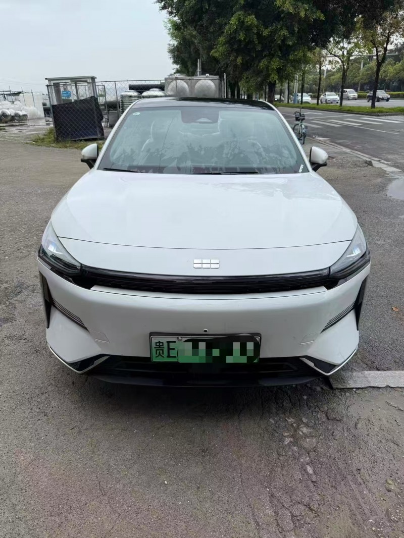 广州25年吉利银河1