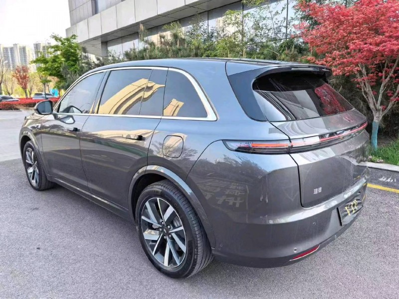 济南23年理想L76