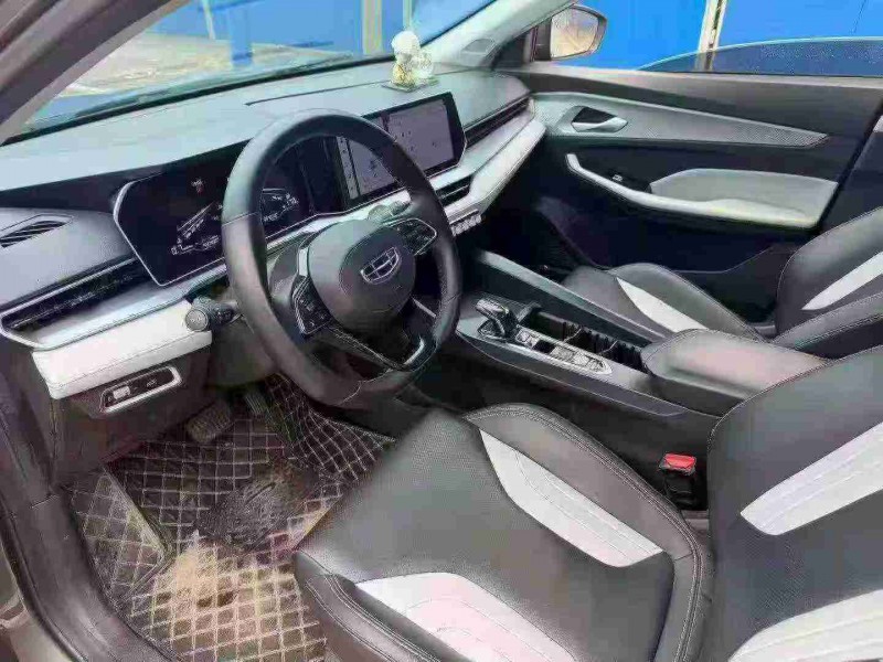 南宁24年吉利缤瑞4