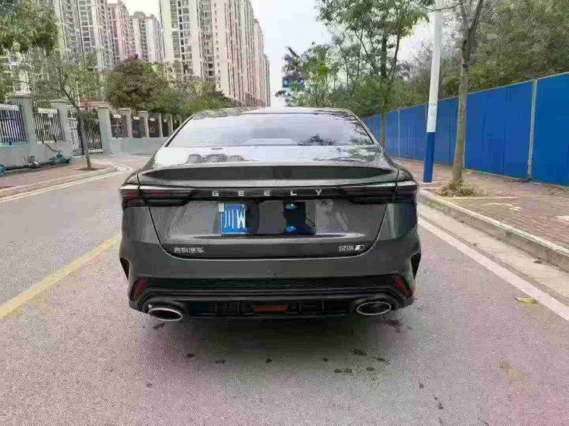 南宁24年吉利缤瑞9