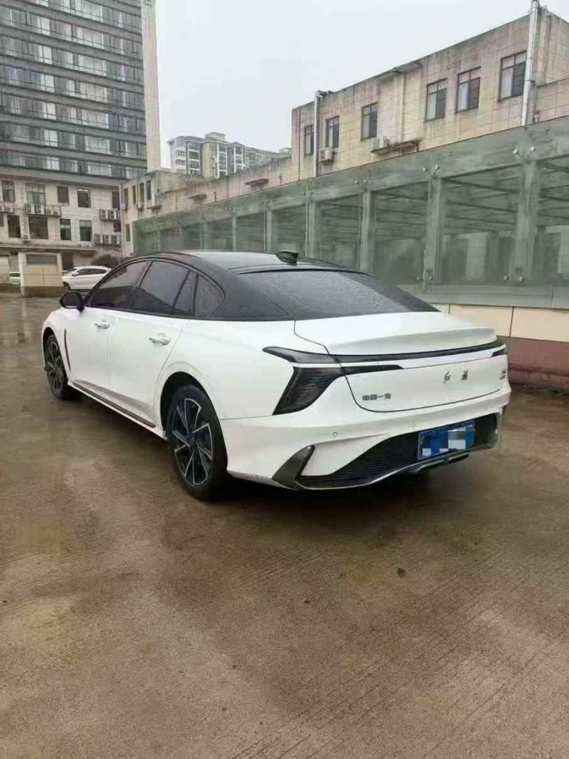 九江24年红旗H68