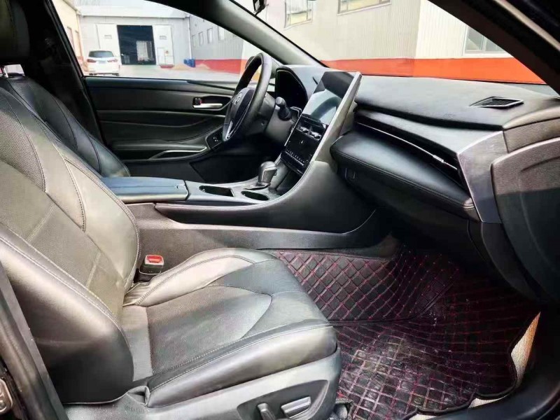 济宁23年丰田亚洲龙4