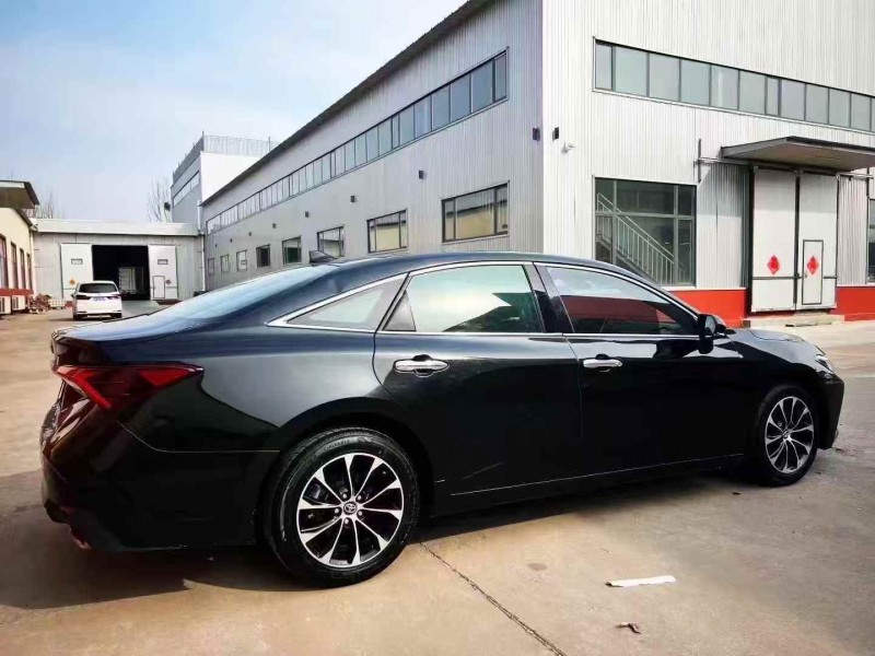 济宁23年丰田亚洲龙8