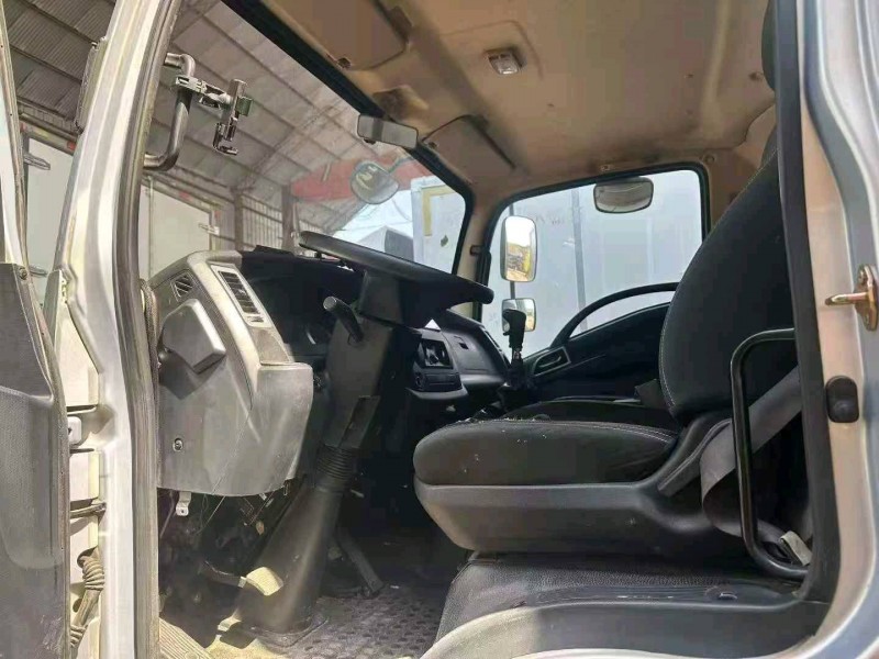 淄博24年陕汽德龙8