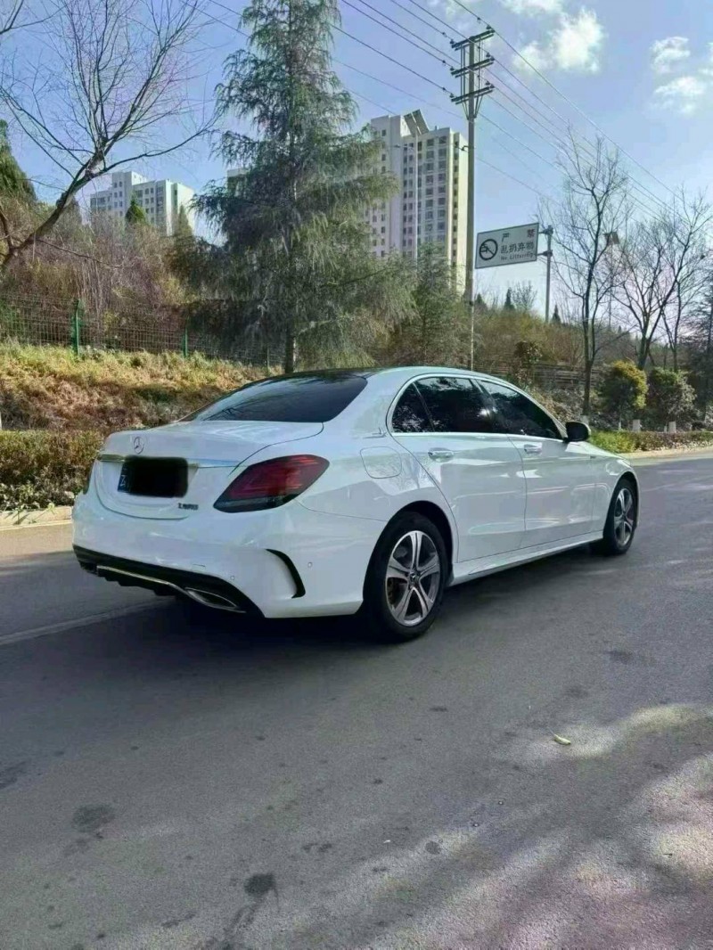 潍坊19年奔驰C9