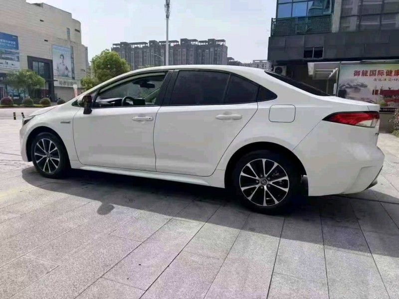 吉安24年丰田雷凌7