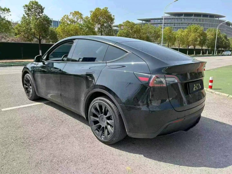 武汉23年特斯拉MODEL Y4
