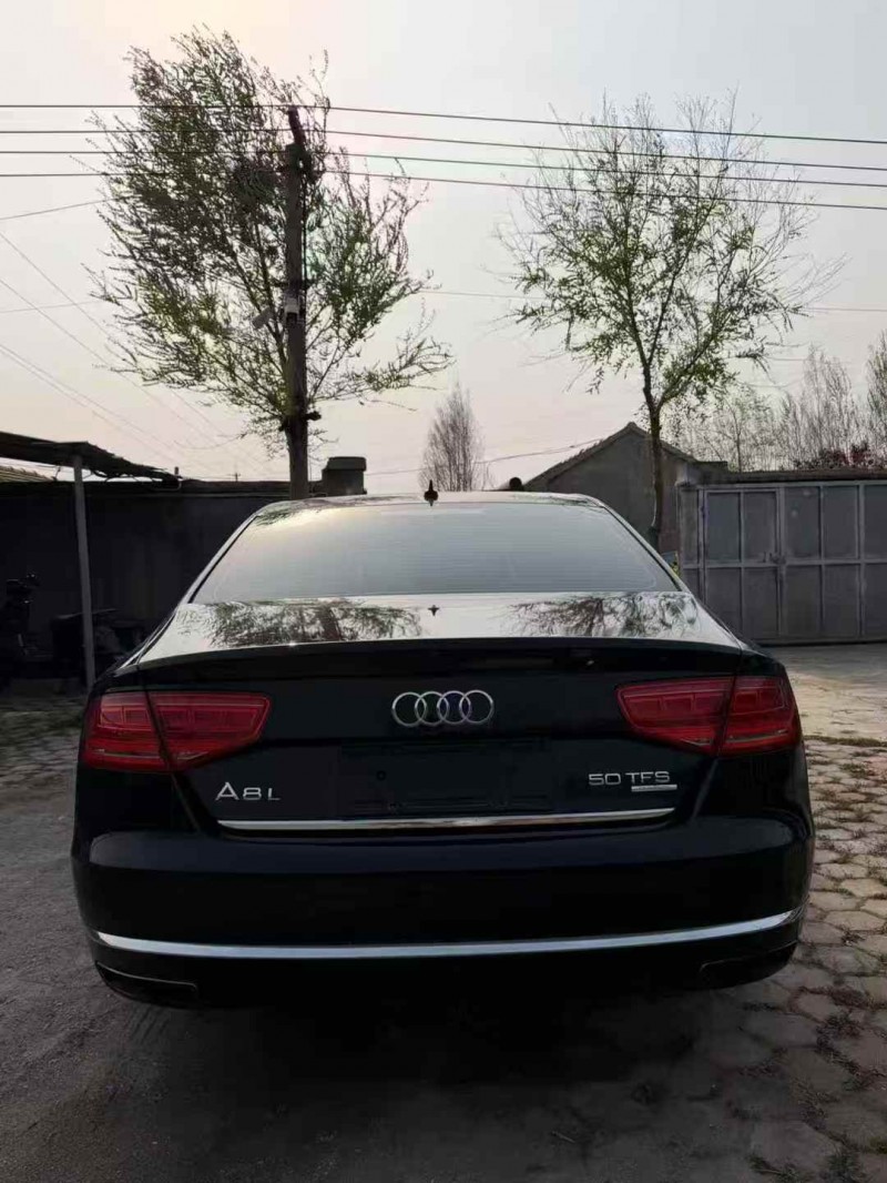 济宁14年奥迪A8L8