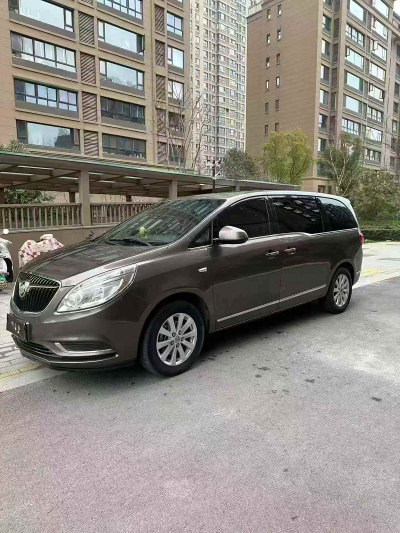 连云港18年别克GL84