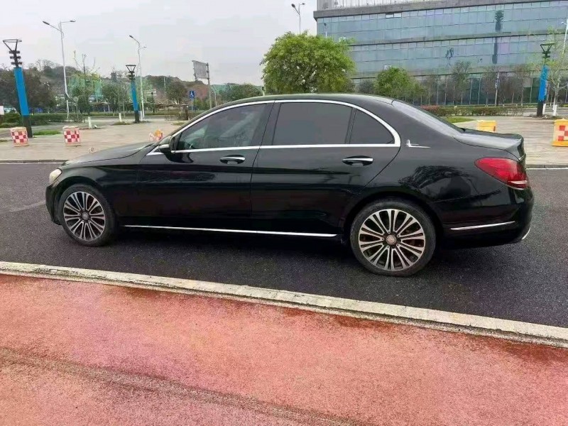 南宁15年奔驰C9