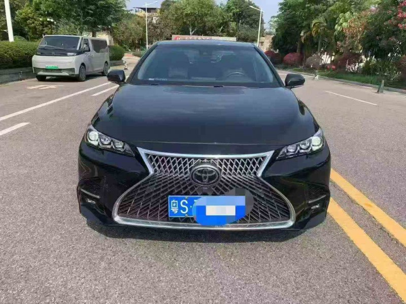 佛山22年丰田亚洲龙1