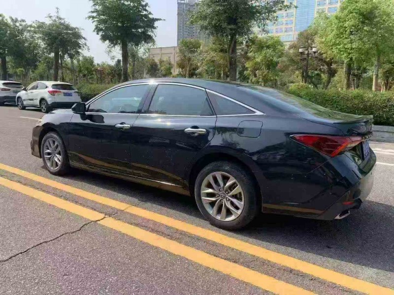 佛山22年丰田亚洲龙7