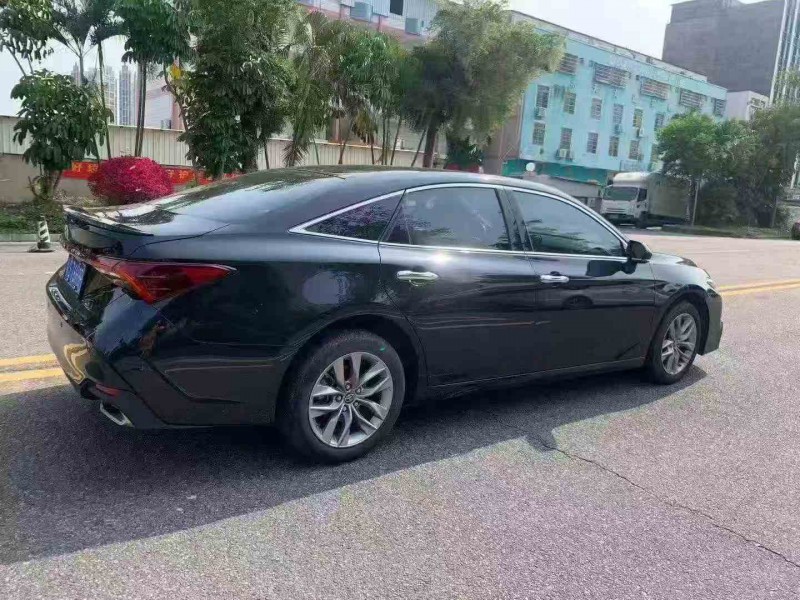 佛山22年丰田亚洲龙8