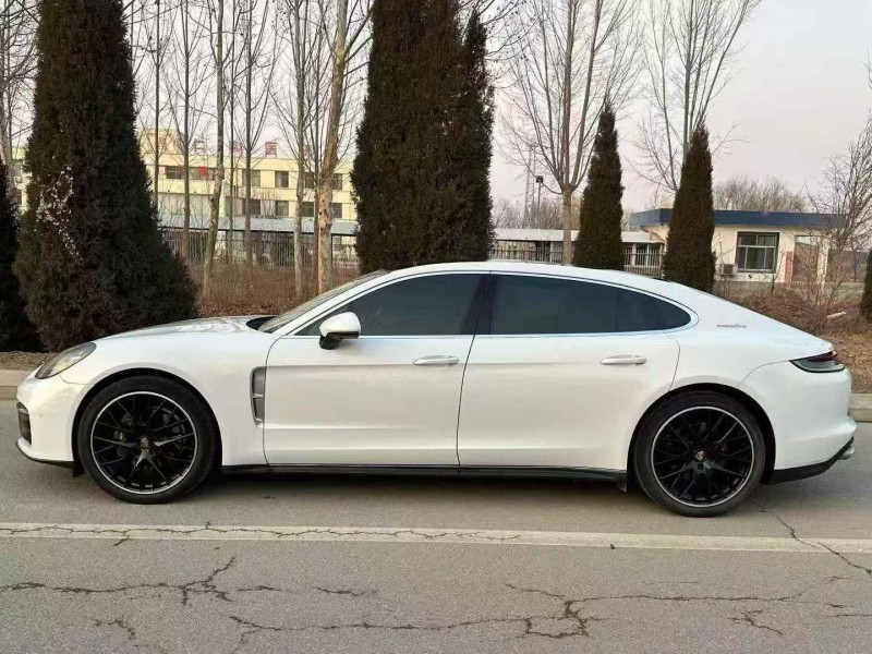 滨州22年保时捷帕拉梅拉3