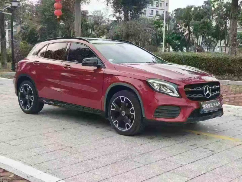 韶关19年奔驰GLA2