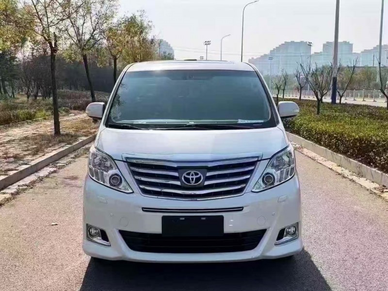 菏泽14年丰田埃尔法1