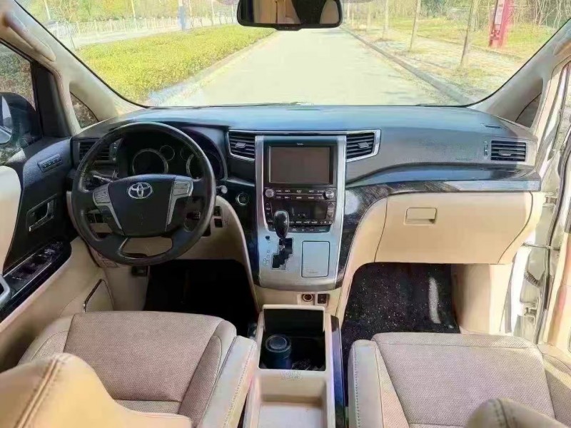 菏泽14年丰田埃尔法5