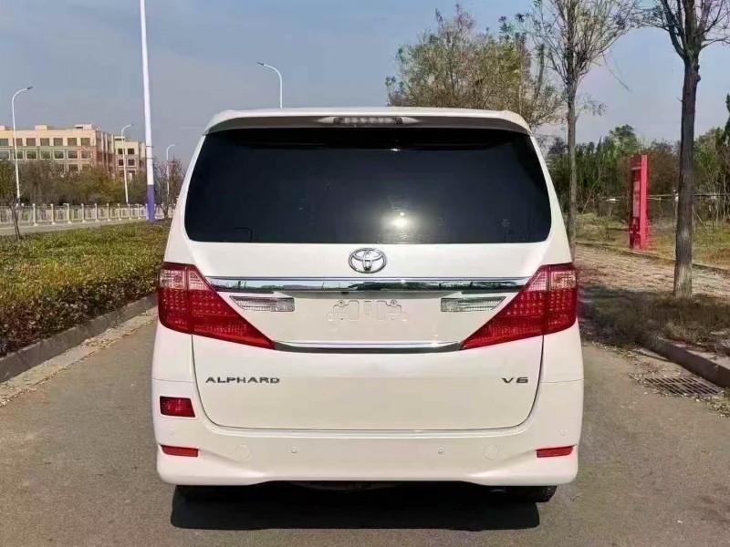 菏泽14年丰田埃尔法7