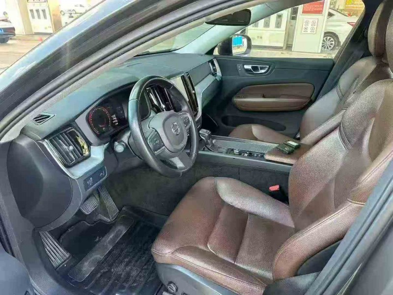 珠海20年沃尔沃XC604