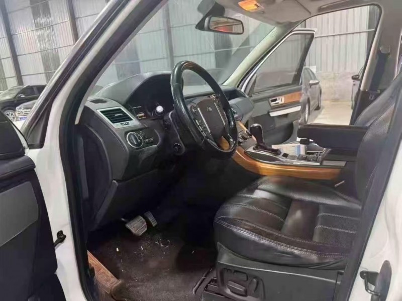 菏泽12年路虎揽胜运动3