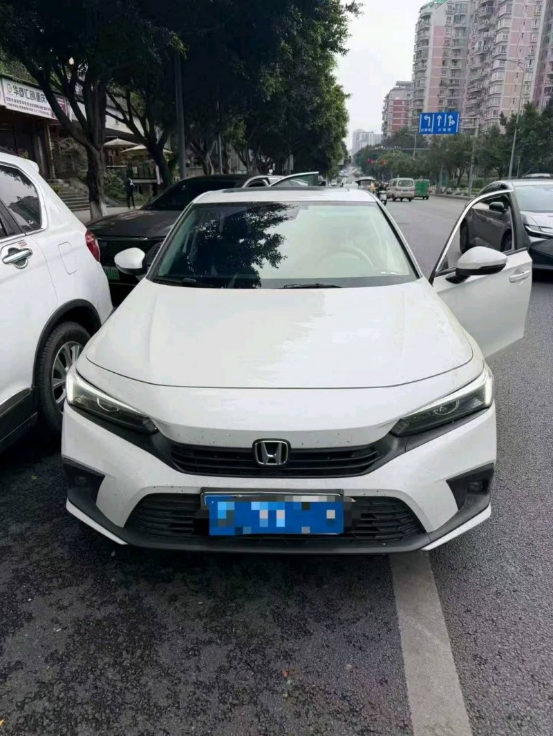 重庆24年本田思域1