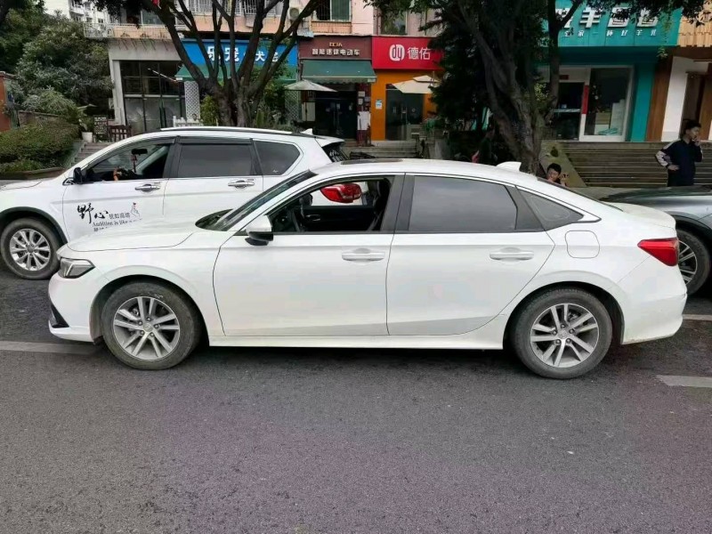 重庆24年本田思域3