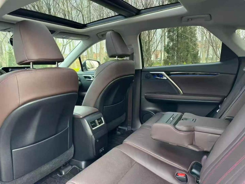 滨州22年雷克萨斯RX8