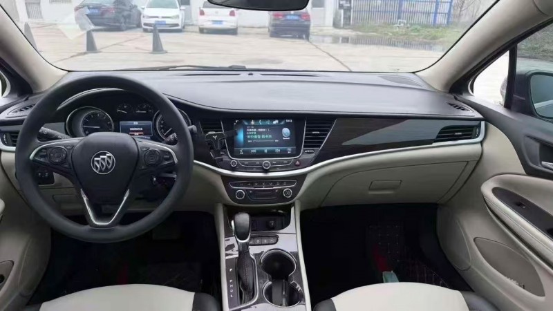 菏泽19年别克威朗6