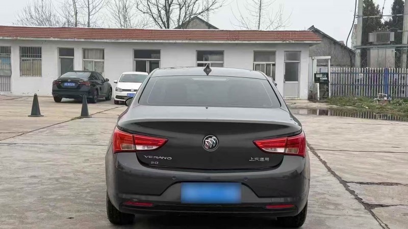 菏泽19年别克威朗9