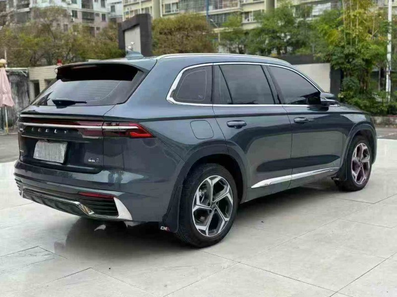 珠海25年吉利星越9