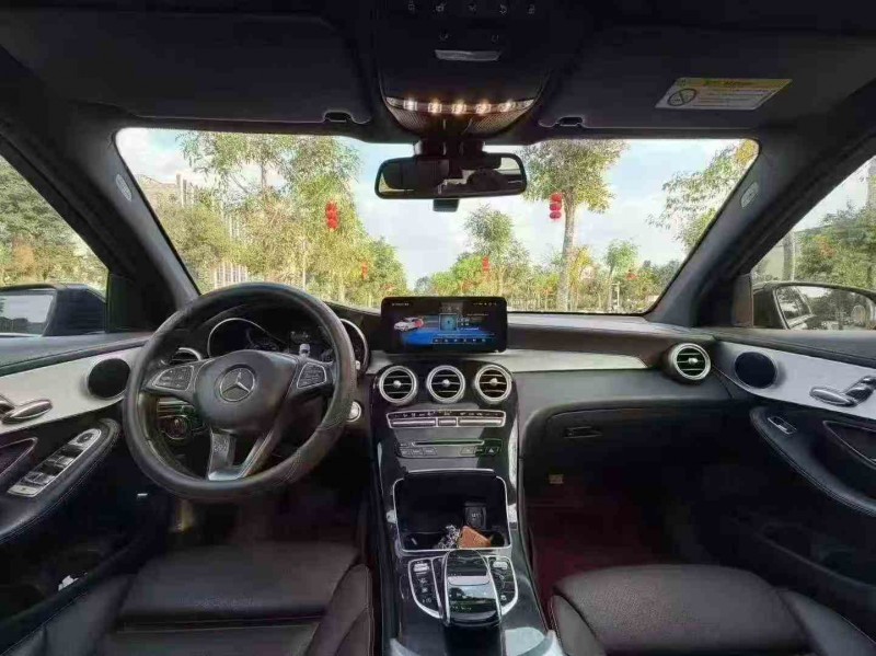 湛江19年奔驰GLC4