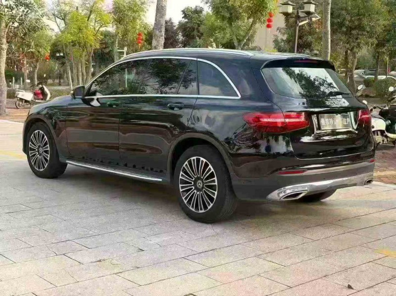 湛江19年奔驰GLC8