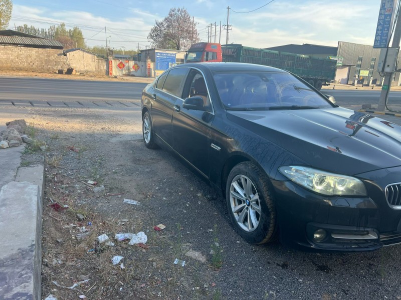 泰安16年宝马5系3