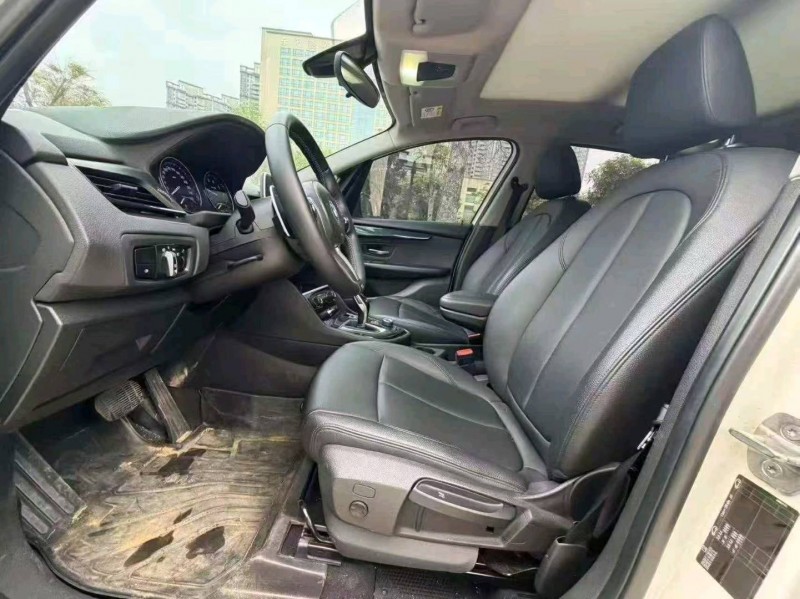 广州19年宝马2系5