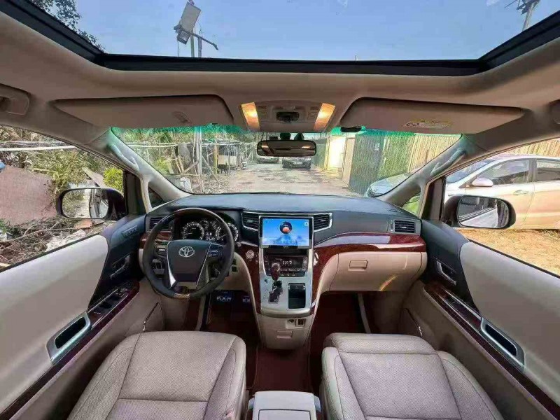 湛江11年丰田埃尔法4