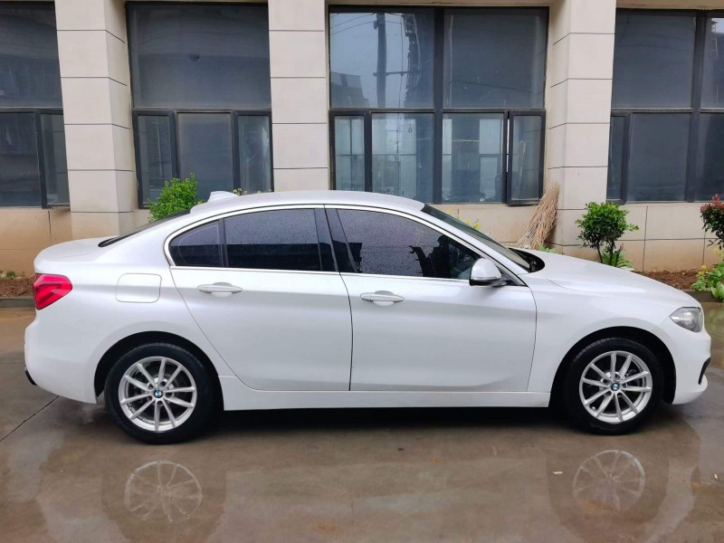 襄阳18年宝马1系7