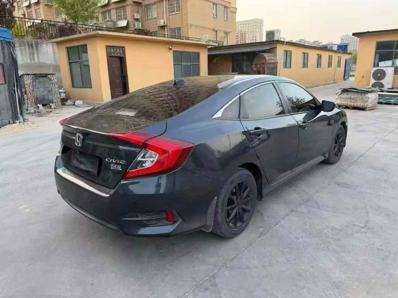 烟台17年本田思域7