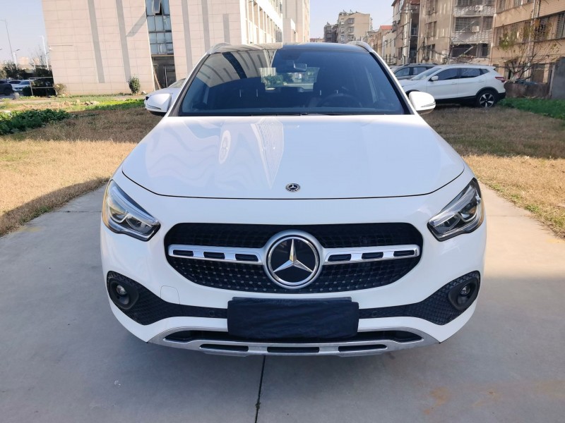 襄阳20年奔驰GLA1