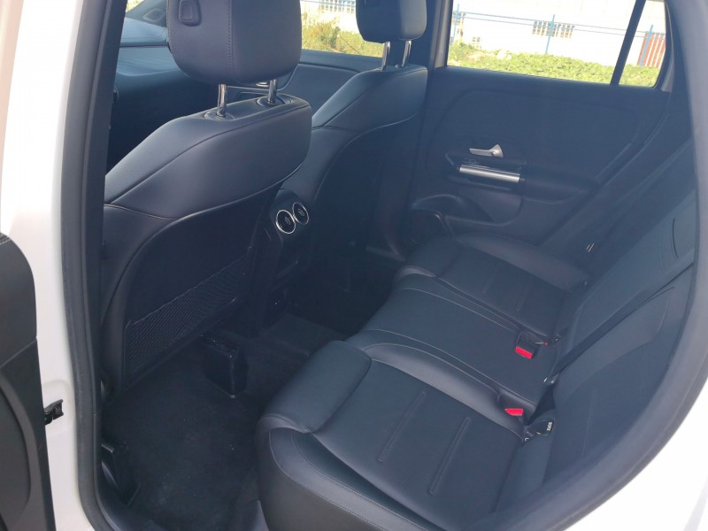 襄阳20年奔驰GLA7