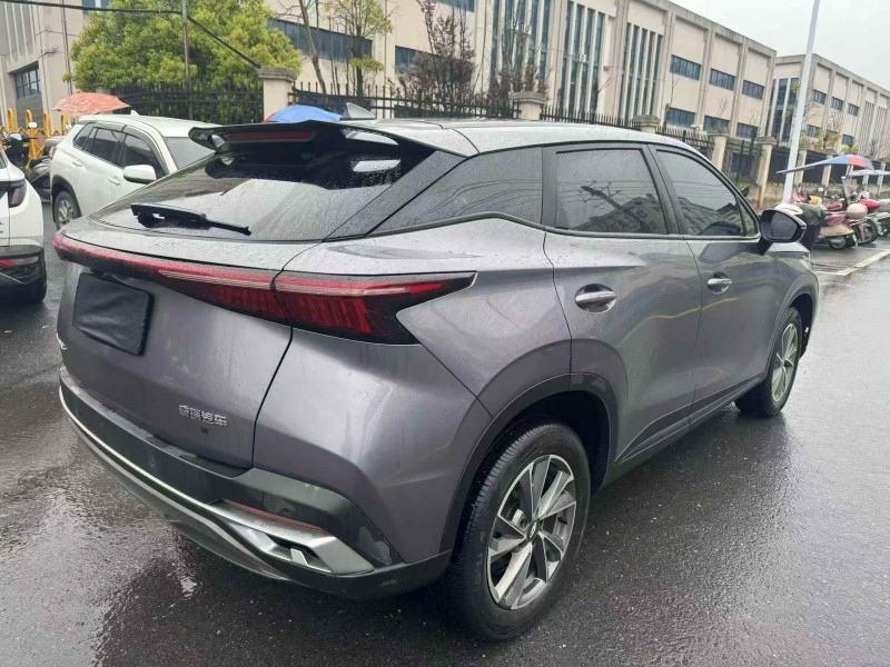 鹰潭22年奇瑞欧萌达8