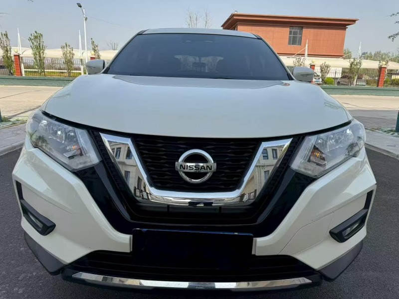 潍坊23年日产奇骏1