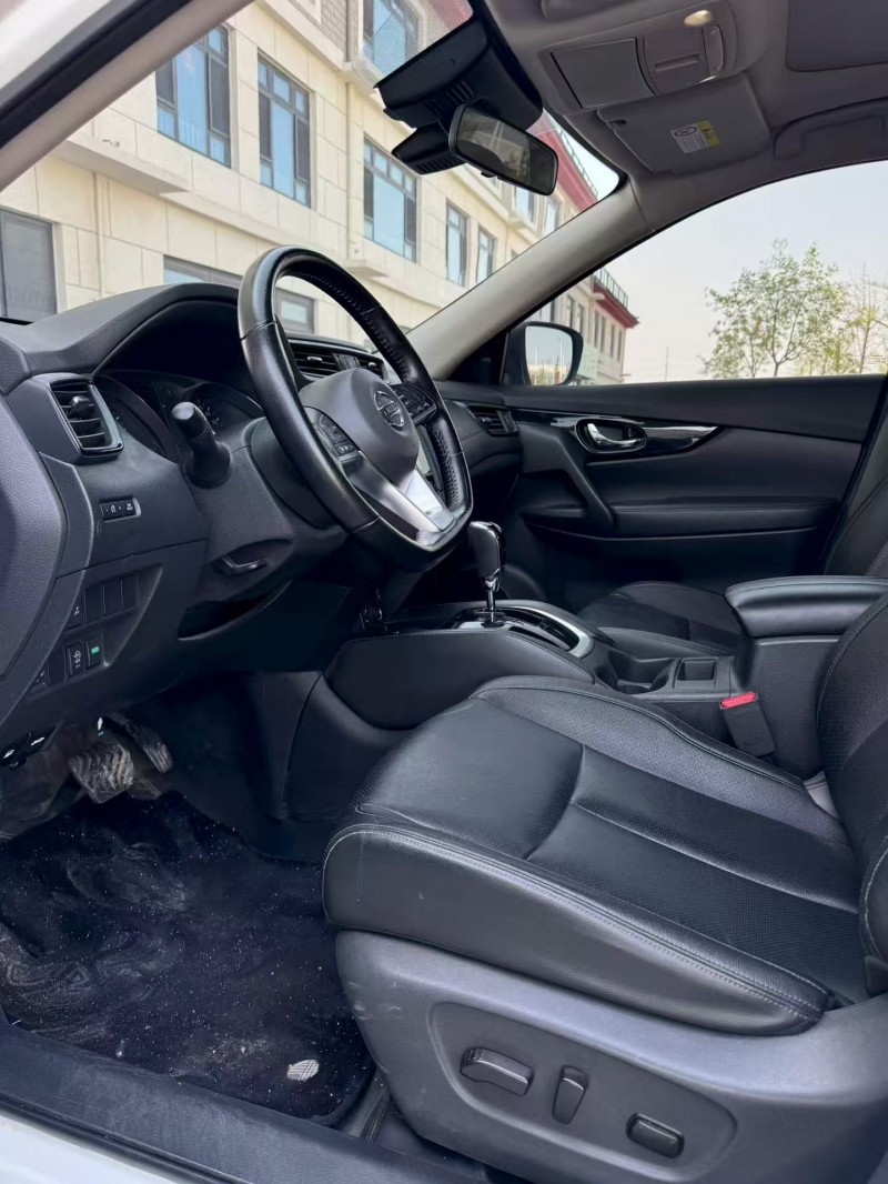 潍坊23年日产奇骏4