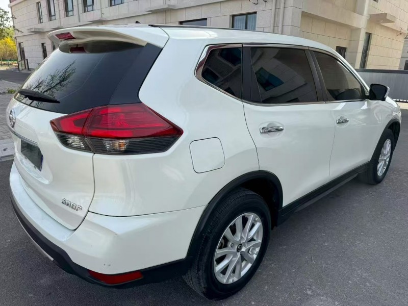 潍坊23年日产奇骏7