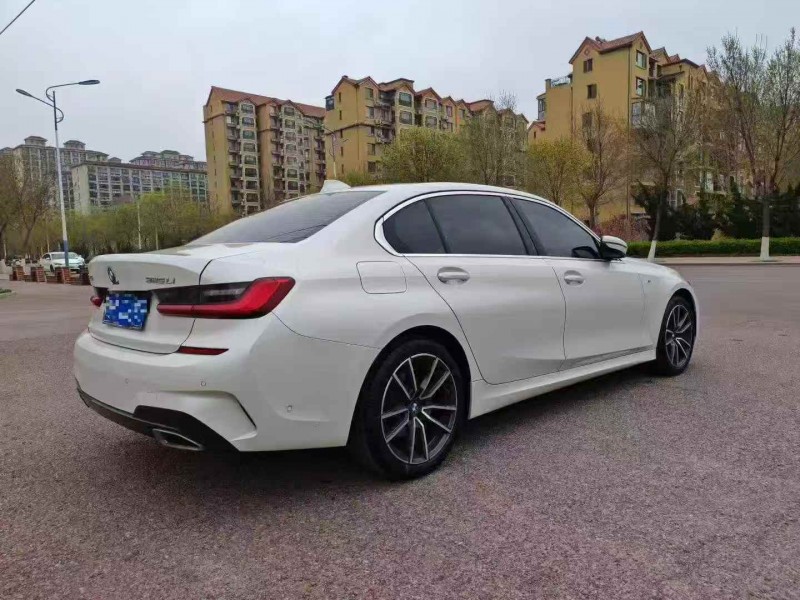 承德21年宝马3系7