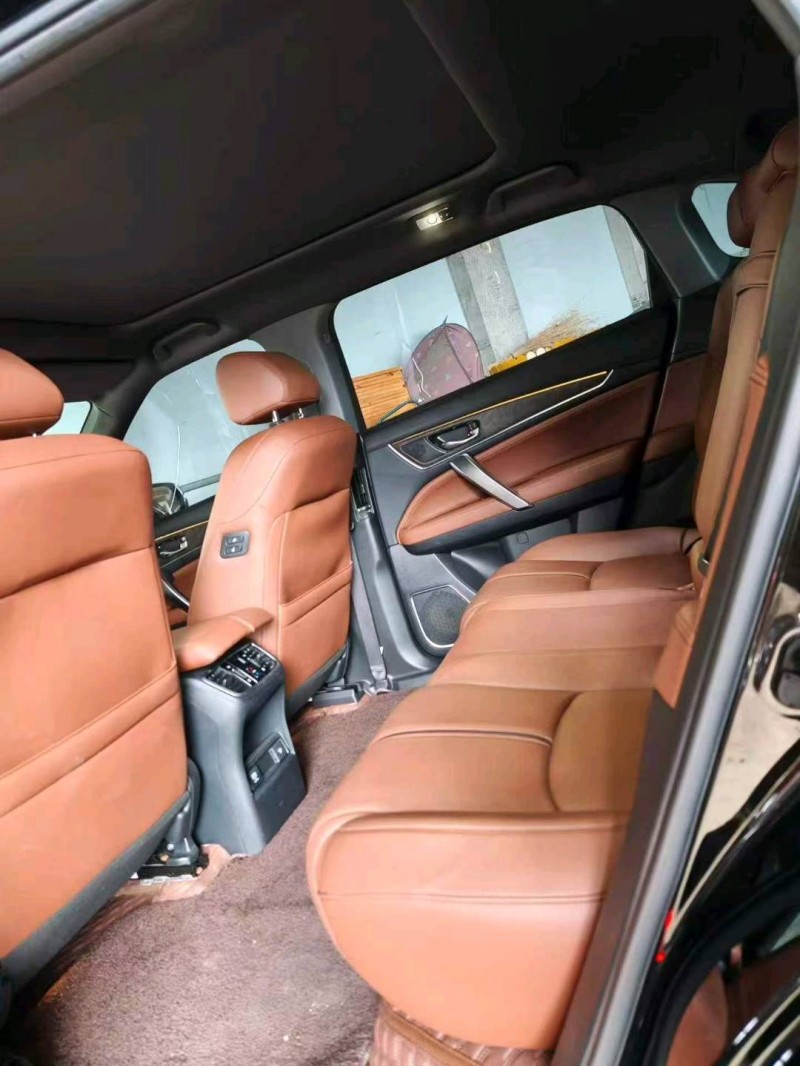 铜仁21年本田URV4