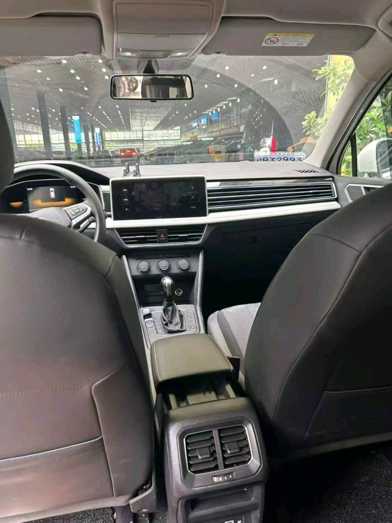 景德镇22年大众途观5